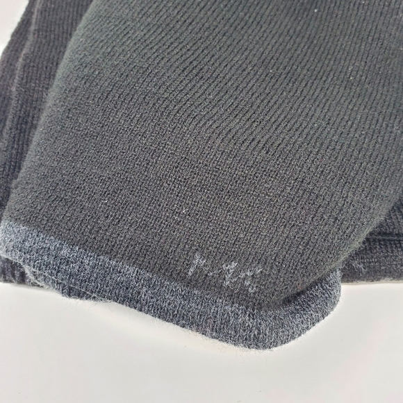 NWT MICHAEL KORS REVERSIBLE HAT & SCARF GIFT SET BLACK & GREY MK LOGO WOMEN OS - Picture 5 of 13